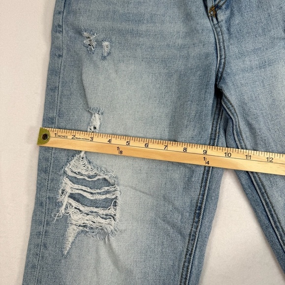 BDG Button Fly Straight Leg Distressed Jeans Women Size 28 High Rise Light Wash - Picture 11 of 14